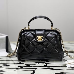 Meet your Posher, Bruce